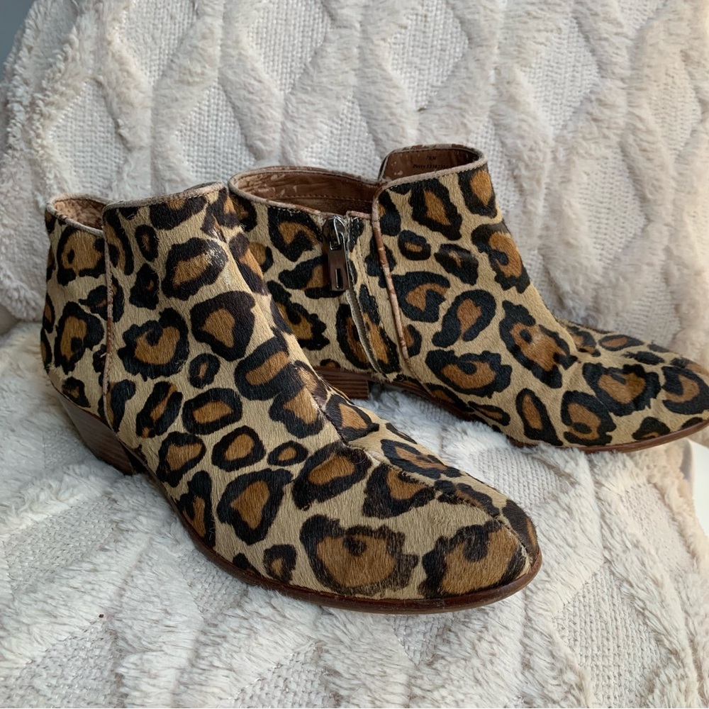 Sam Edelman Petty boot leather cheetah leopard ankle booties 7.5 dyed calf fur